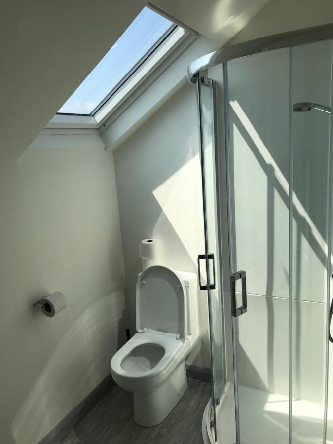 White Hall Portrush Luaran gambar