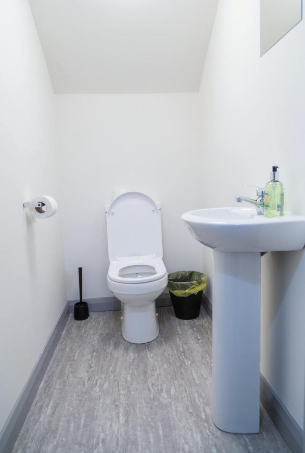 White Hall Portrush Luaran gambar
