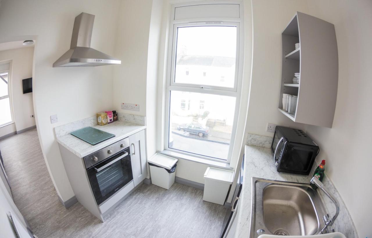 White Hall Portrush Luaran gambar